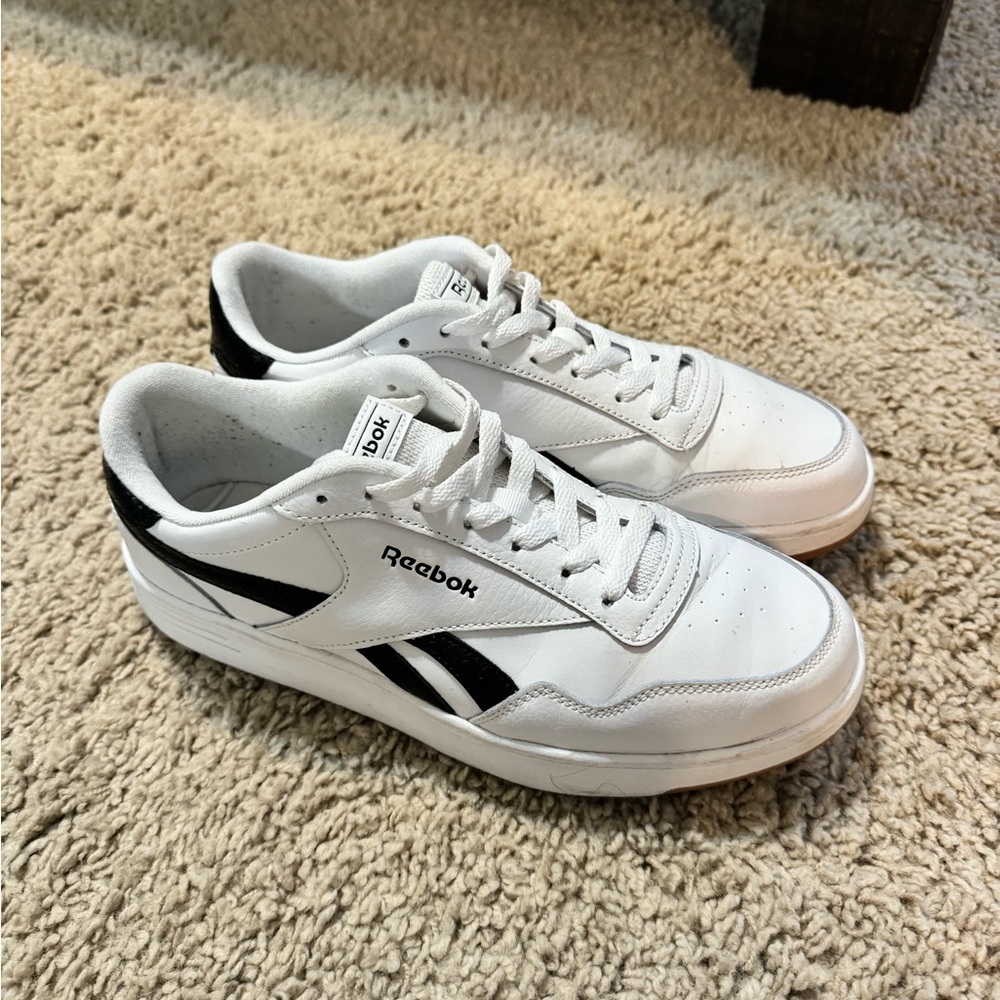 Reebok Sneakers